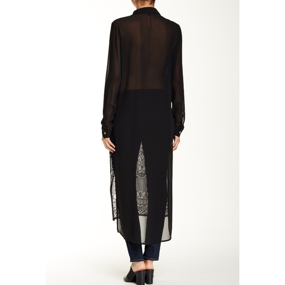 Romeo & Juliet Couture Tunic Button Up Top - Picture 3 of 7